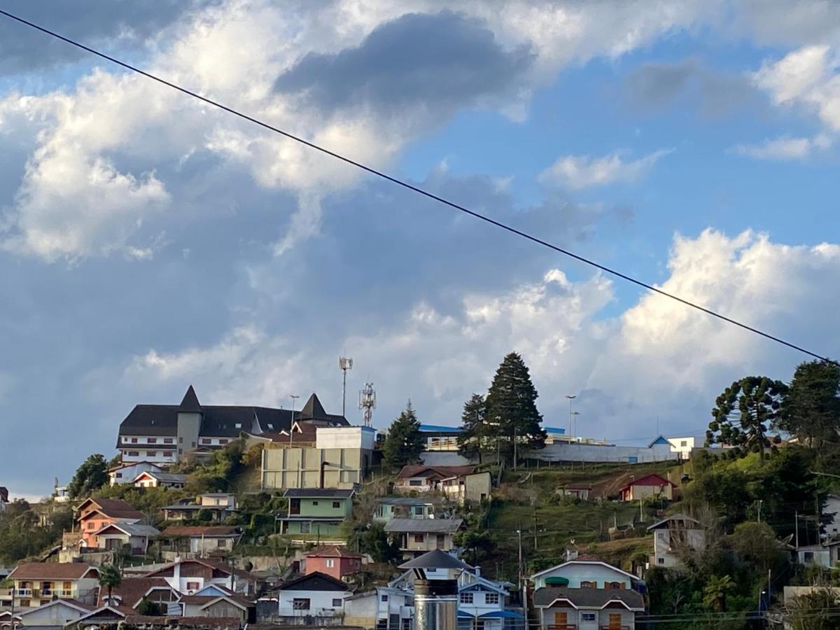 Casa Aconchegante Próximo Ao Capivari Сasa de vacaciones Campos do Jordão